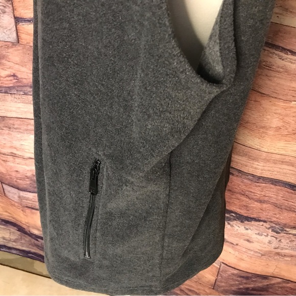 Columbia Gray Vest - Picture 8 of 11
